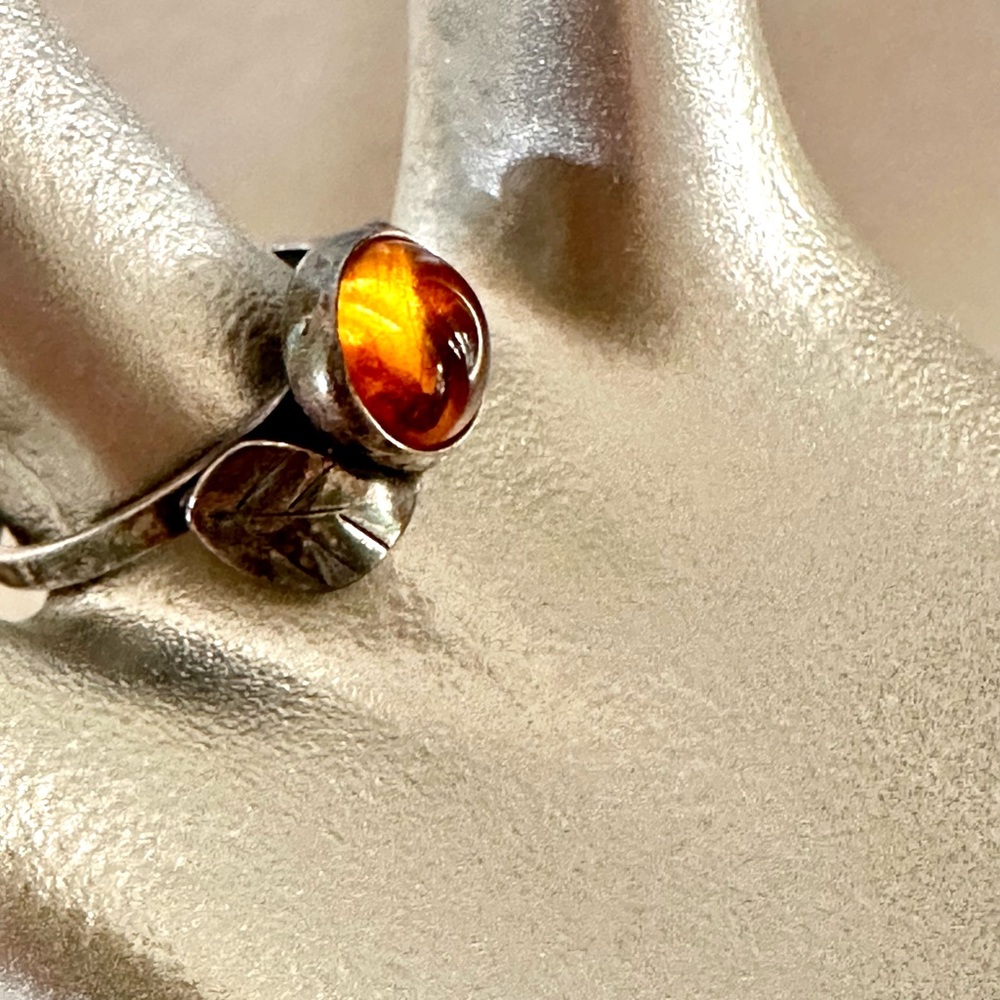 Vintage Silver Amber Leaf Ring